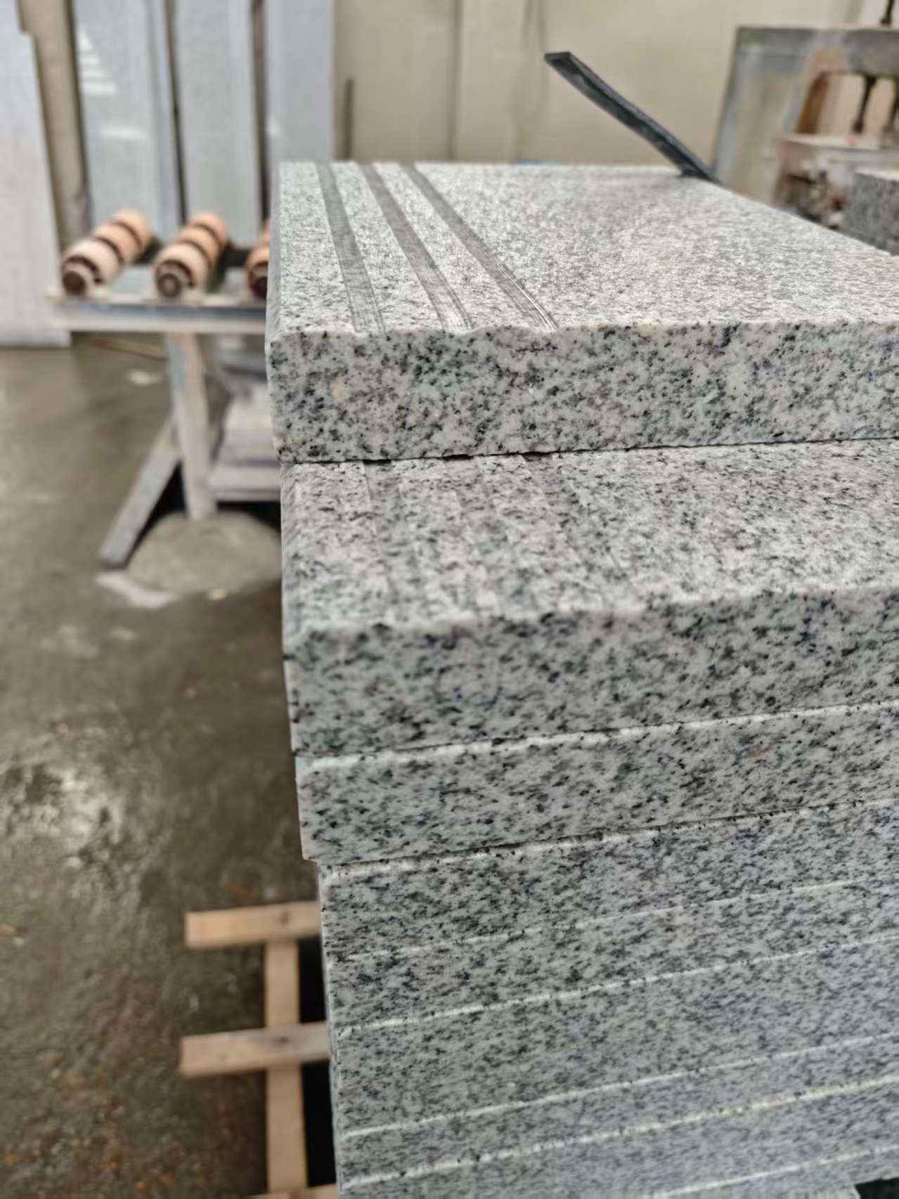 山西芝麻白楼梯踏步