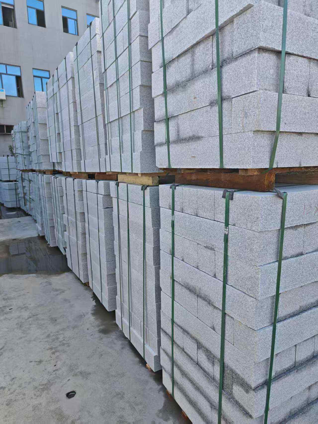 山西芝麻白路牙石，路侧石